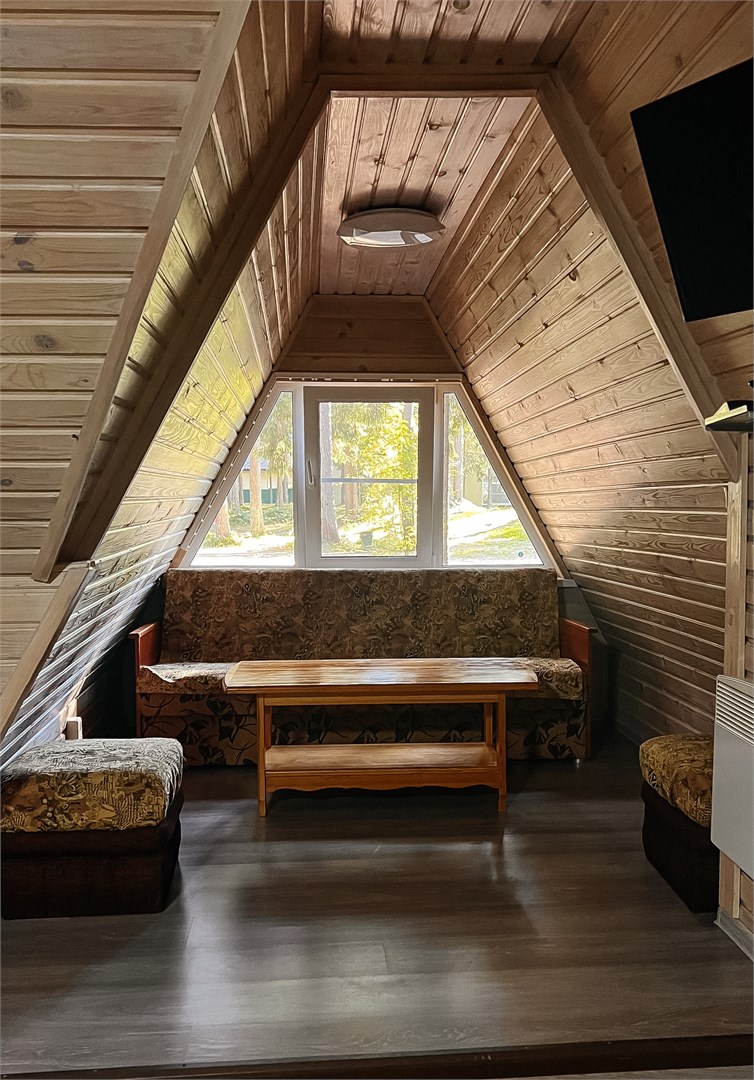 Добрая  изба-1/2 рубленного деревянного дома на 4 человек в Берендеево царство