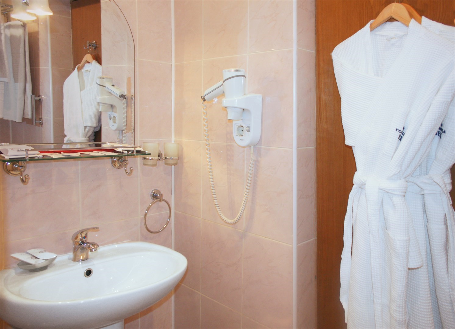 Супериор с одной большой кроватью в Azimut