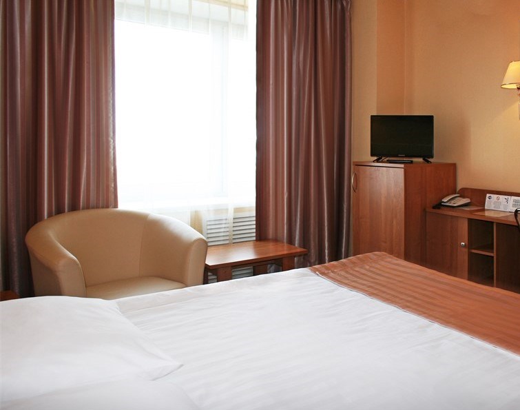 Супериор с одной большой кроватью в Azimut