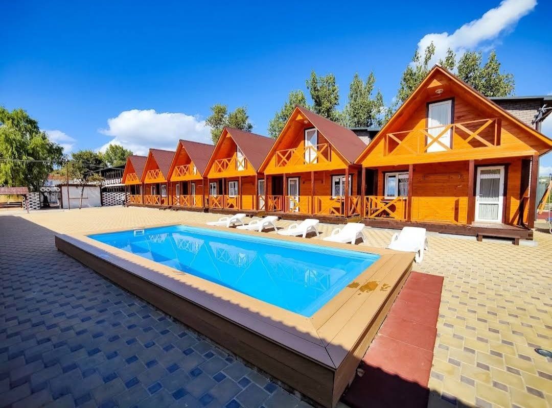 Деревянный  2-х этажный дом с кухней и терассой. в Эко-фазенда