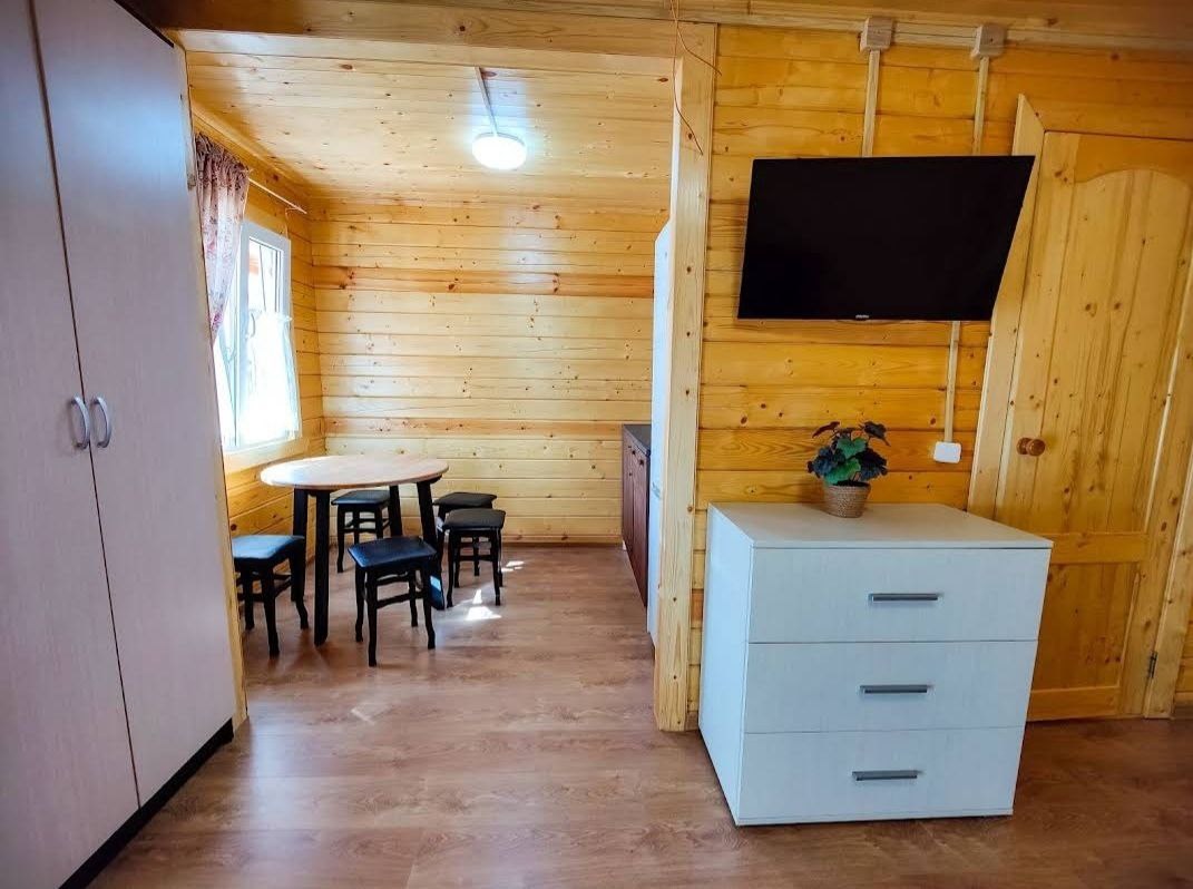 Деревянный  2-х этажный дом с кухней и терассой. в Эко-фазенда