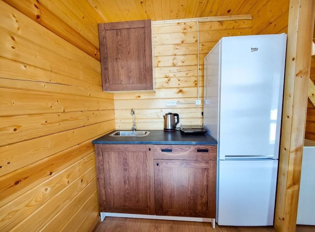 Деревянный  2-х этажный дом с кухней и терассой. в Эко-фазенда