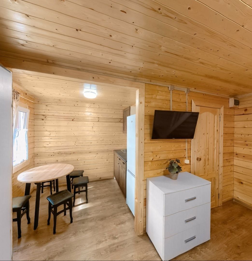 Деревянный  2-х этажный дом с кухней и терассой. в Эко-фазенда