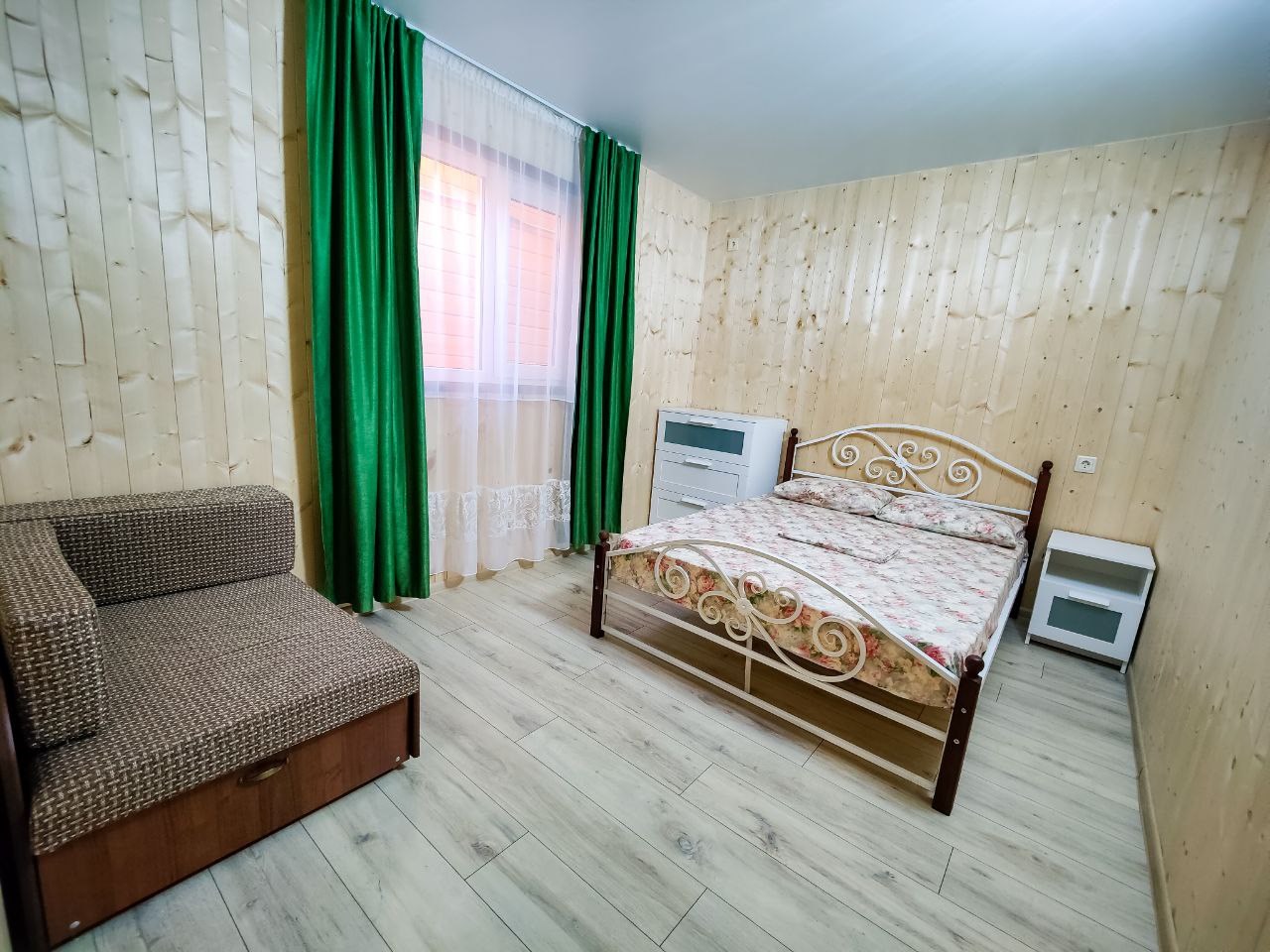 Дом семейный с кухней,  3-х комнатный. в Эко-фазенда