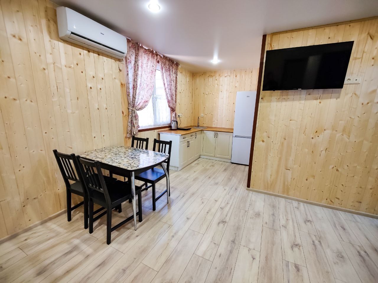 Дом семейный с кухней,  3-х комнатный. в Эко-фазенда