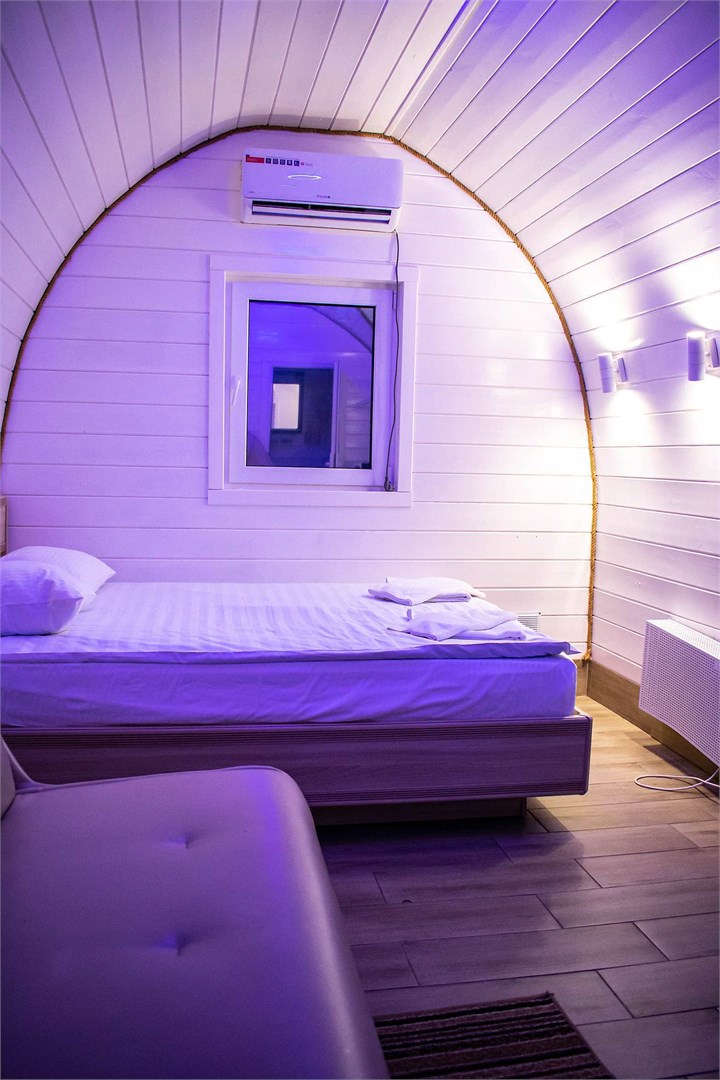 Глэмпинг люкс у бассейна в Набережная №1