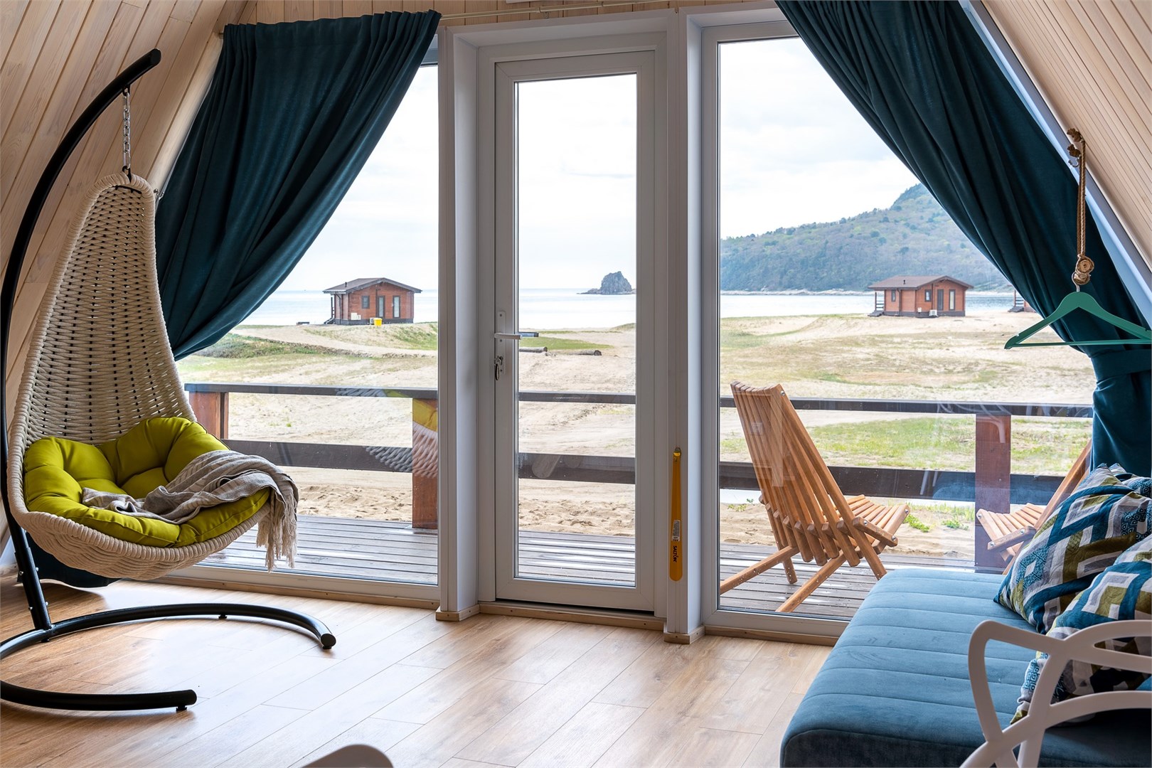 Афрейм в Бухта Петрова