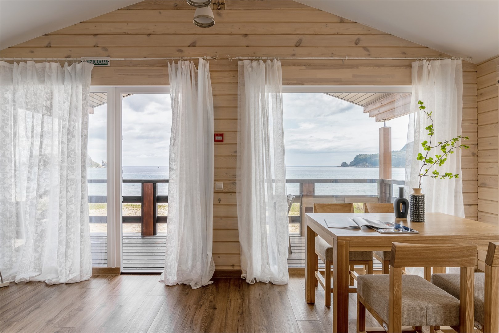 Коттедж 2х-комнатный в Бухта Петрова