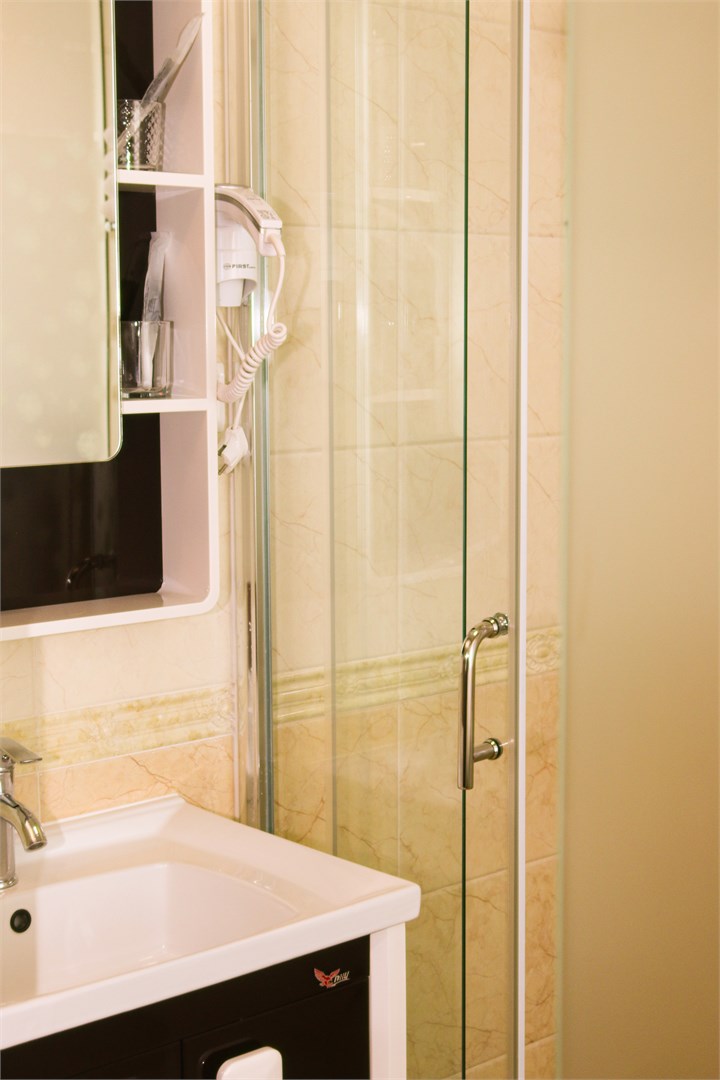 Двухместный номер "Стандарт" (с одной кроватью) в Рублино