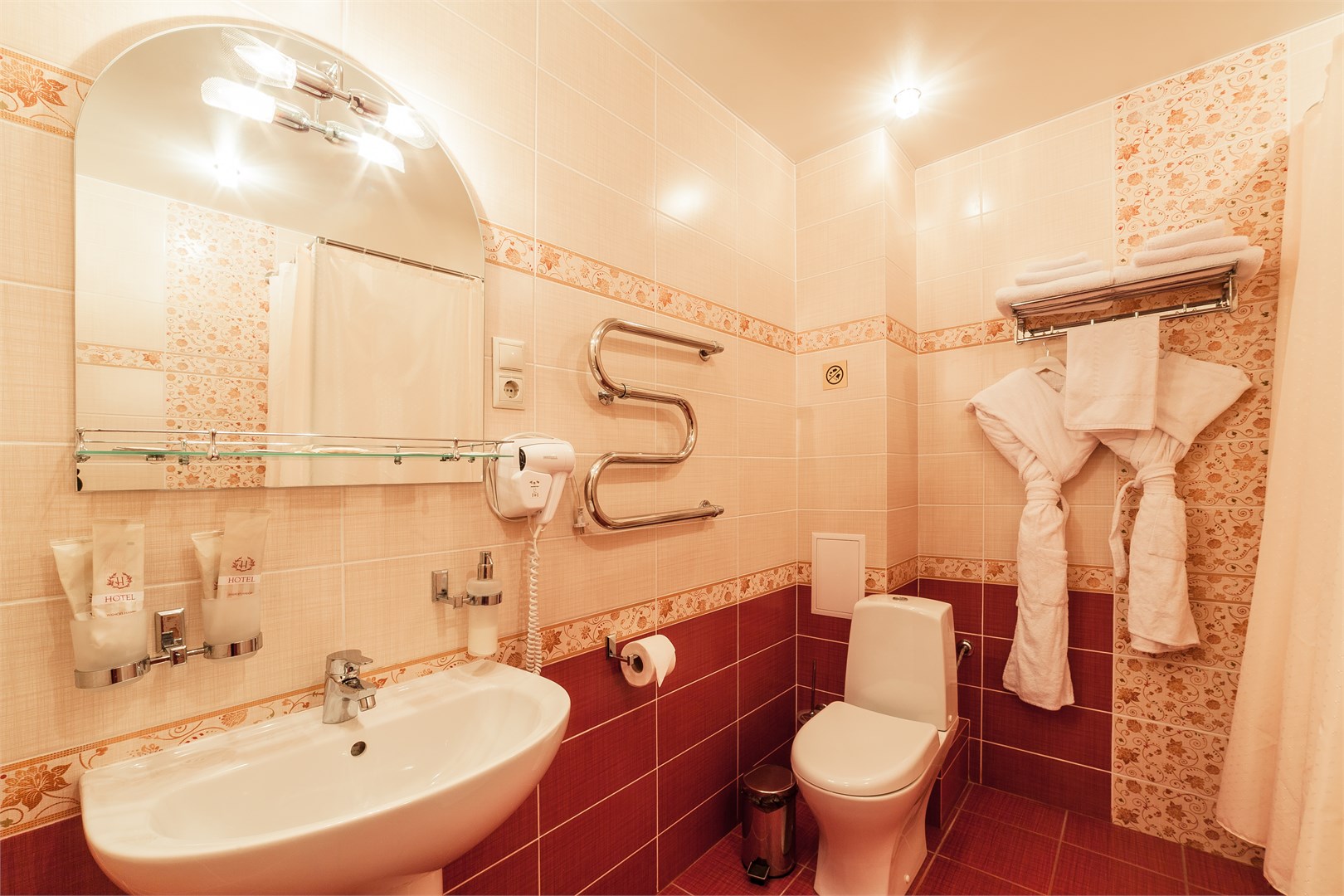 Люкс двухкомнатный в Театральный