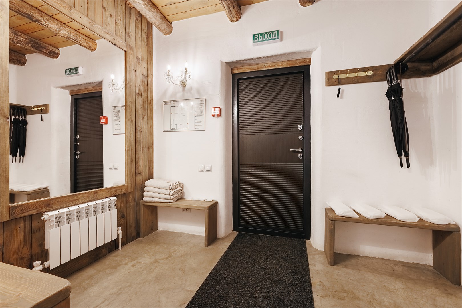 Коттедж с двумя спальнями в Поле