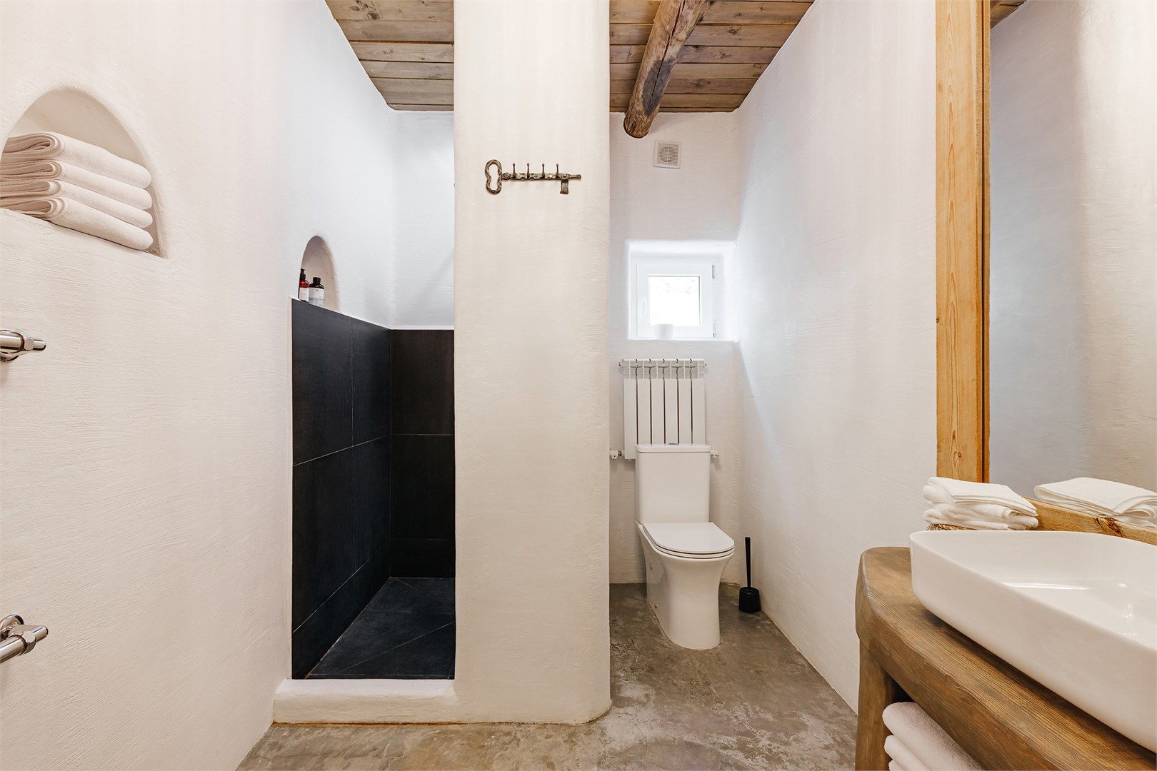 Коттедж с двумя спальнями в Поле