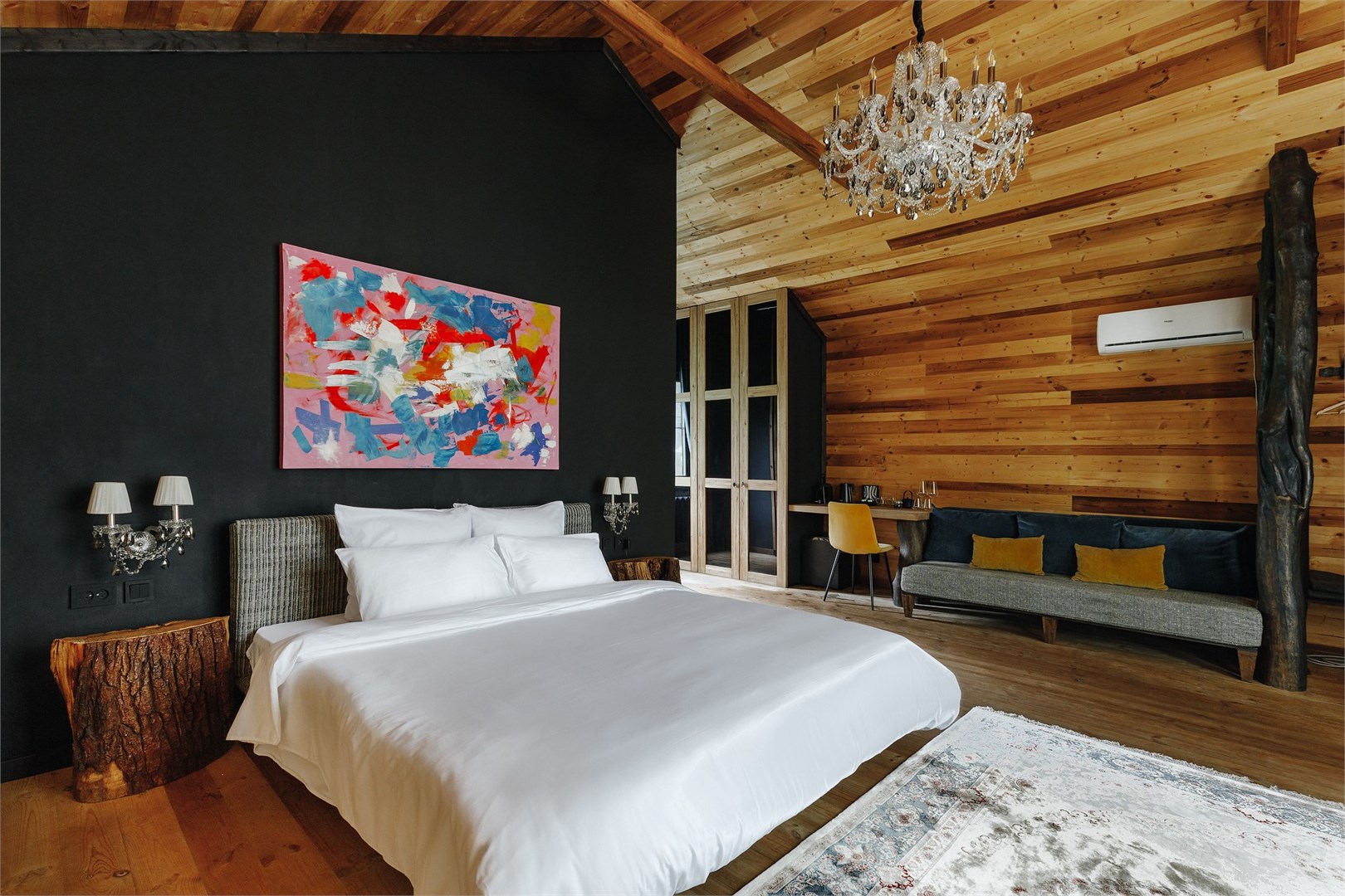 Коттедж класса Люкс в Поле