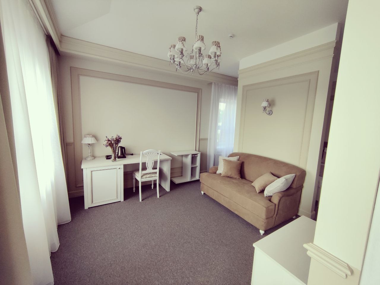 «Джуниор сюит» «Улучшенный» в Аксай