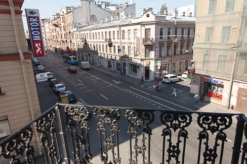 Студия с балконом в Атмосфера