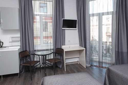 Студия с балконом в Атмосфера