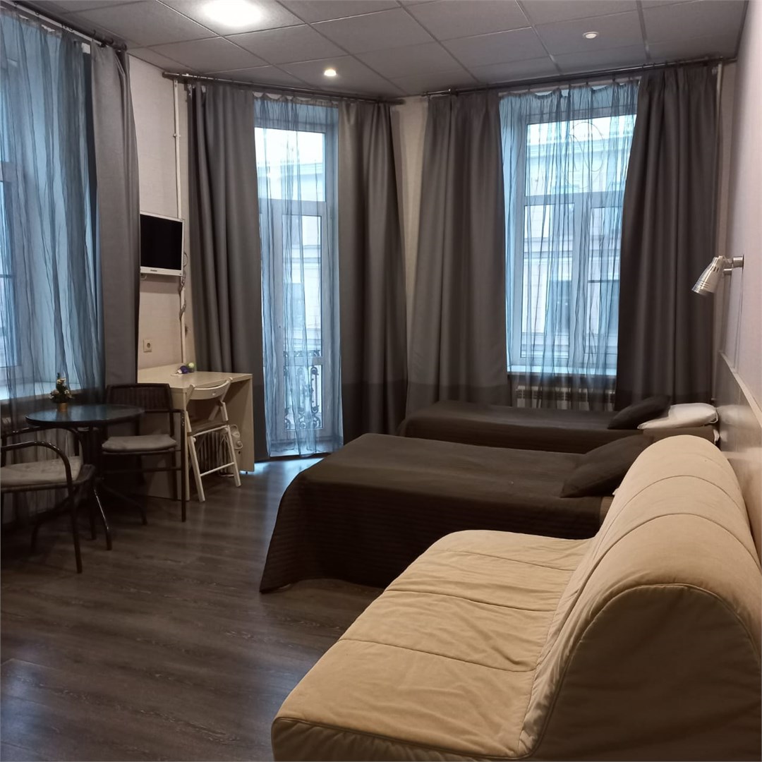 Студия с балконом в Атмосфера