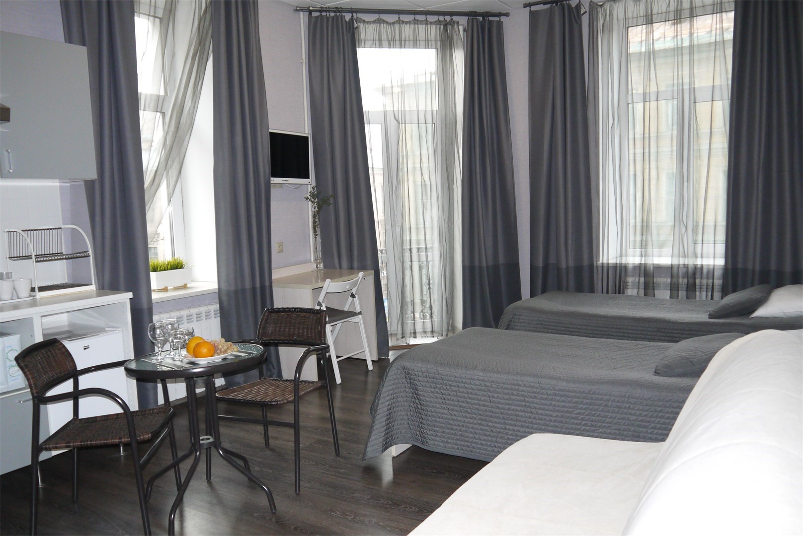 Студия с балконом в Атмосфера