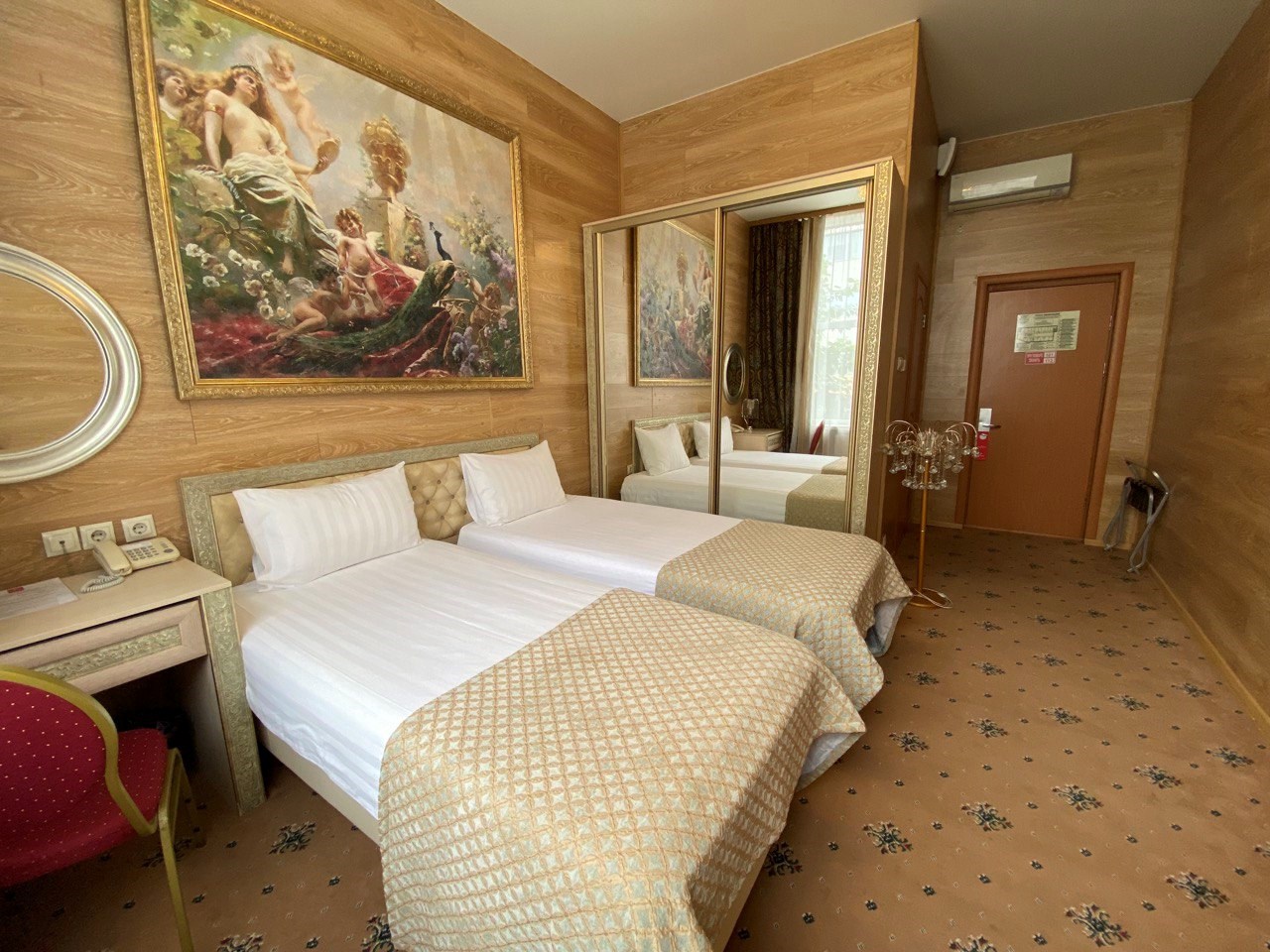 Стандарт с двумя раздельными кроватями в Azimut Отель Дербеневская Москва