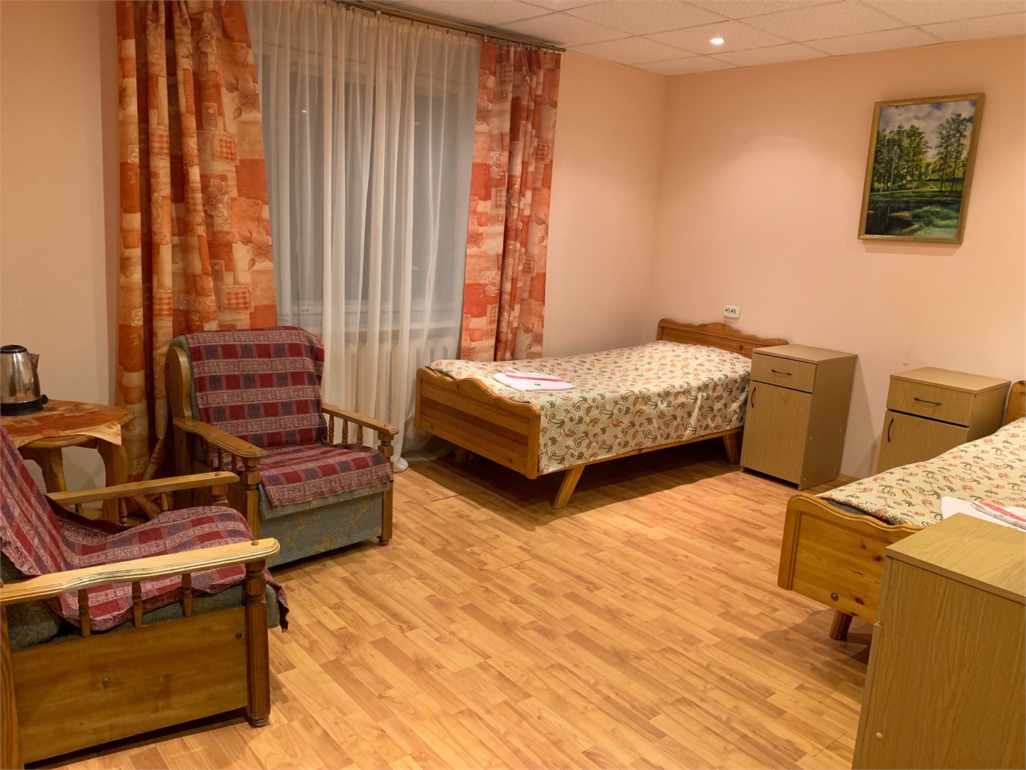 Однокомнатный двухместный 2 кат. в Маршал