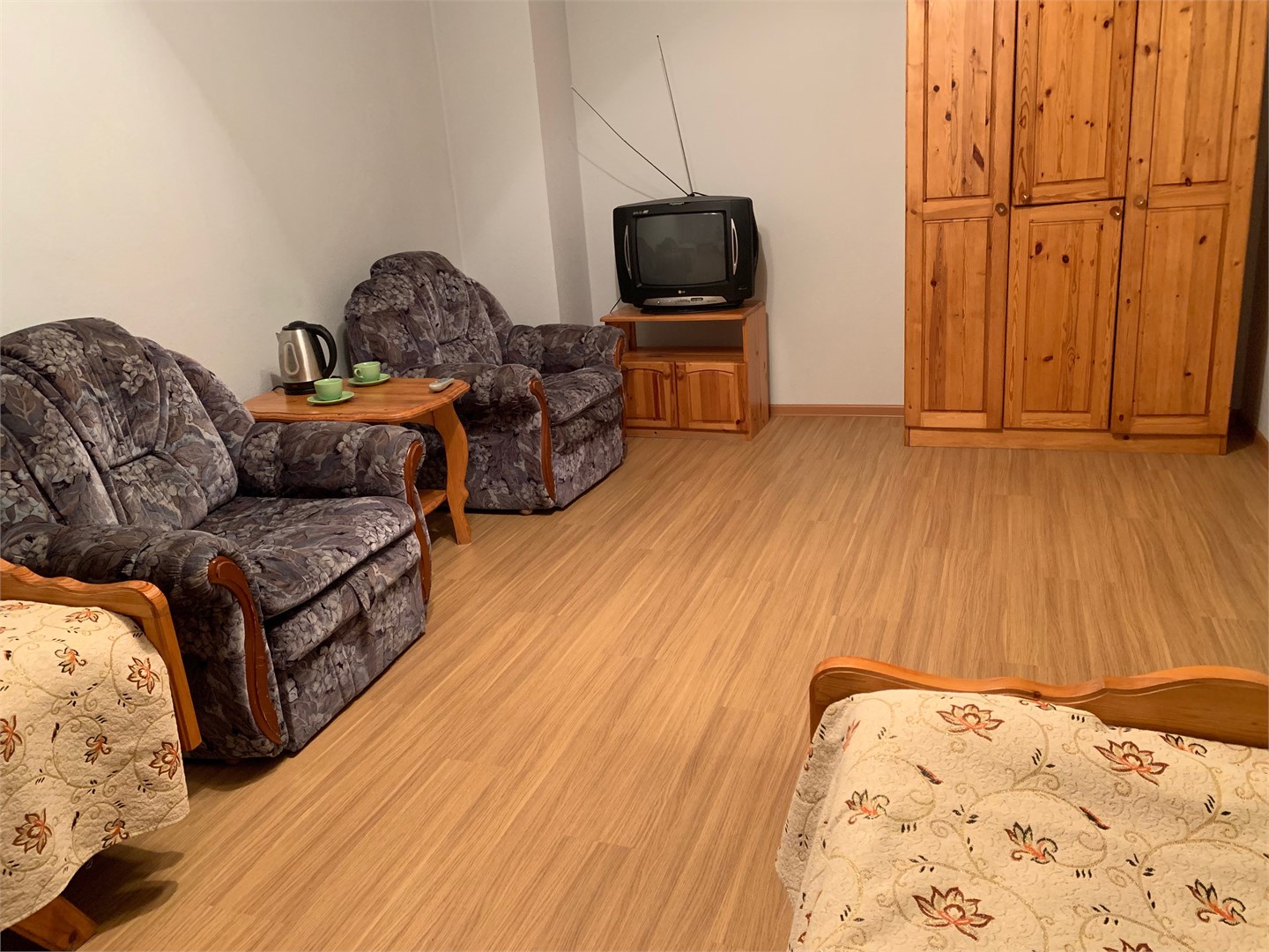 Однокомнатный двухместный 2 кат. в Маршал