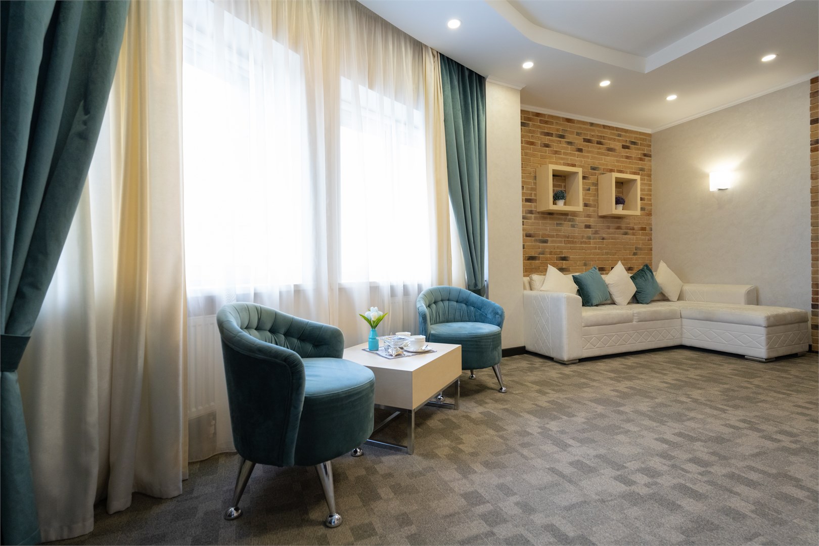 Люкс 2 категории в Айсберг премиум