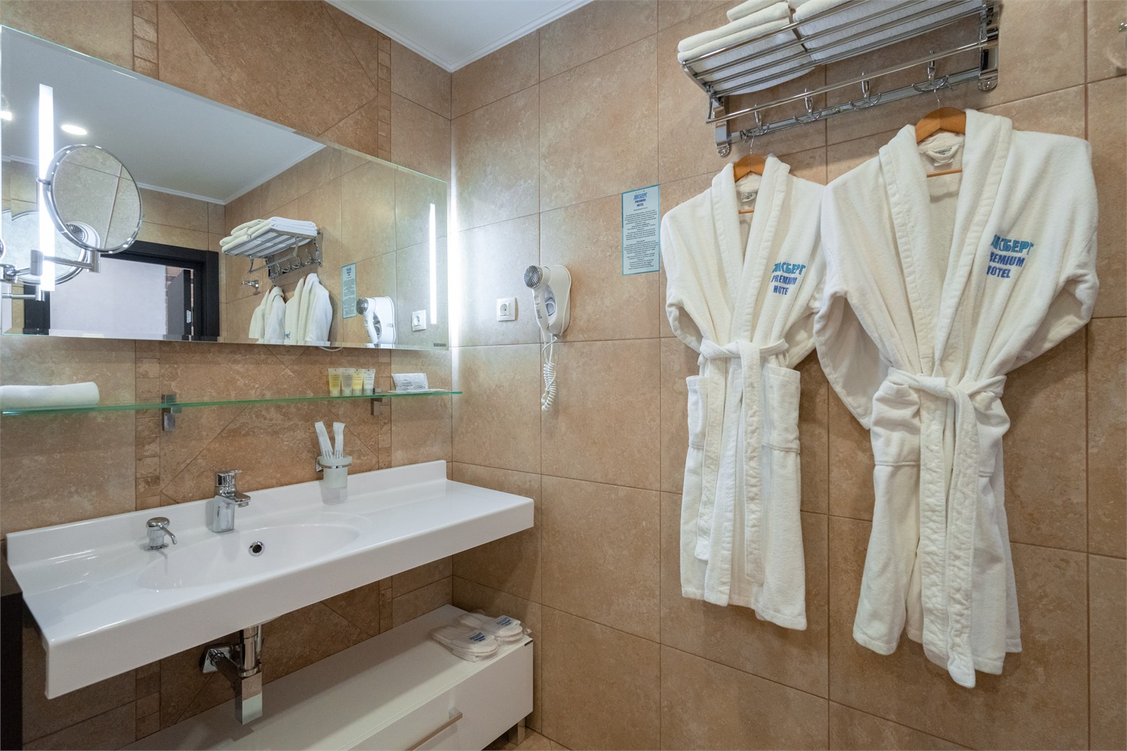 Люкс 2 категории в Айсберг премиум