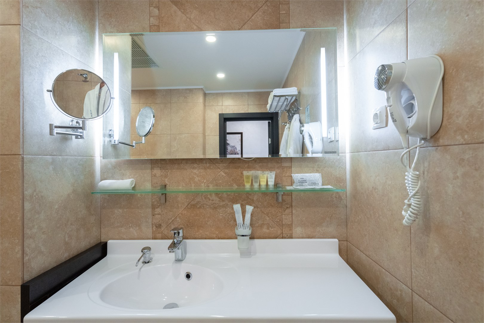 Люкс 2 категории в Айсберг премиум