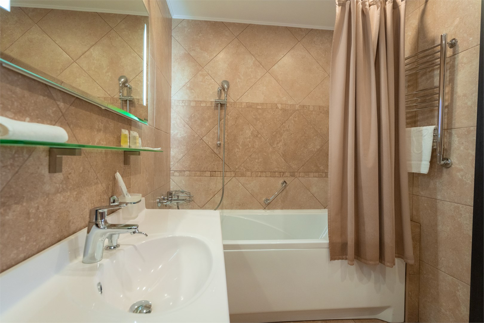 Джуниор сюит в Айсберг премиум