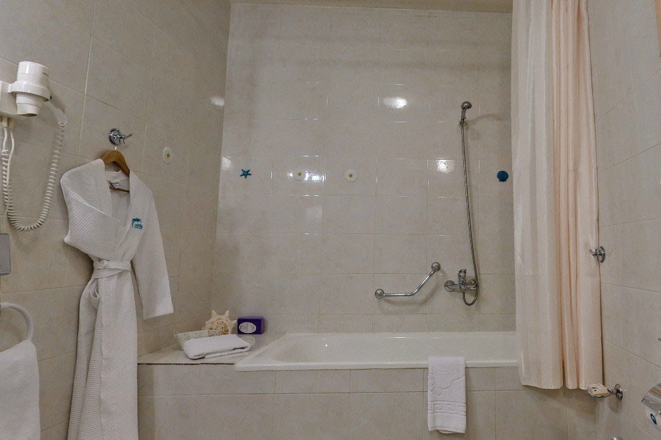 Стандарт семейный 2-комнатный (основная территория) в Октябрьский