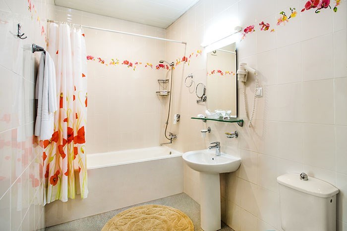 Стандарт семейный 2-комнатный (8 корпус) в Октябрьский