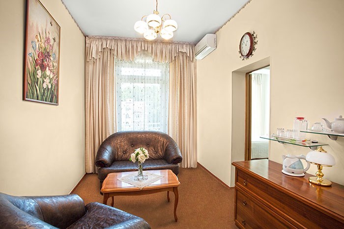 Стандарт семейный 2-комнатный (8 корпус) в Октябрьский