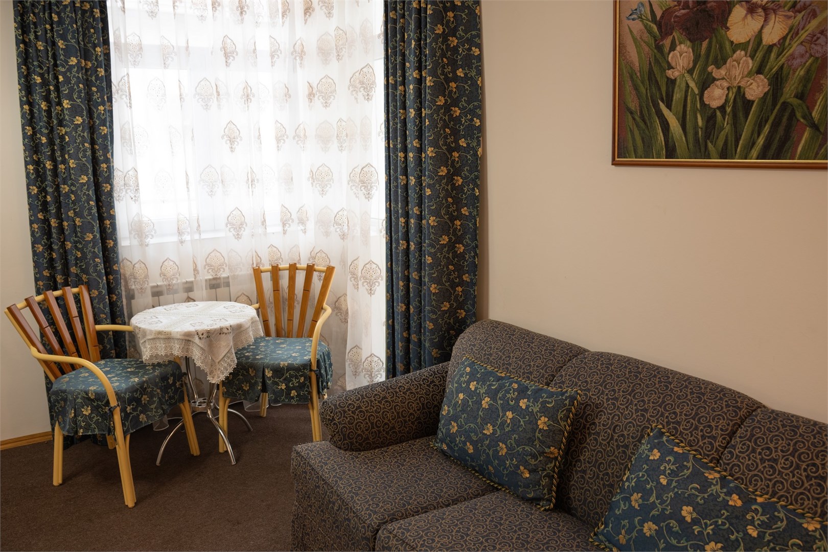 Стандарт семейный 3-комнатный (корпус 8) в Октябрьский