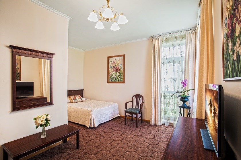 Стандарт семейный 3-комнатный (2-я территория) в Октябрьский