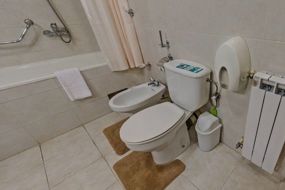 Стандарт семейный 3-комнатный (2-я территория) в Октябрьский