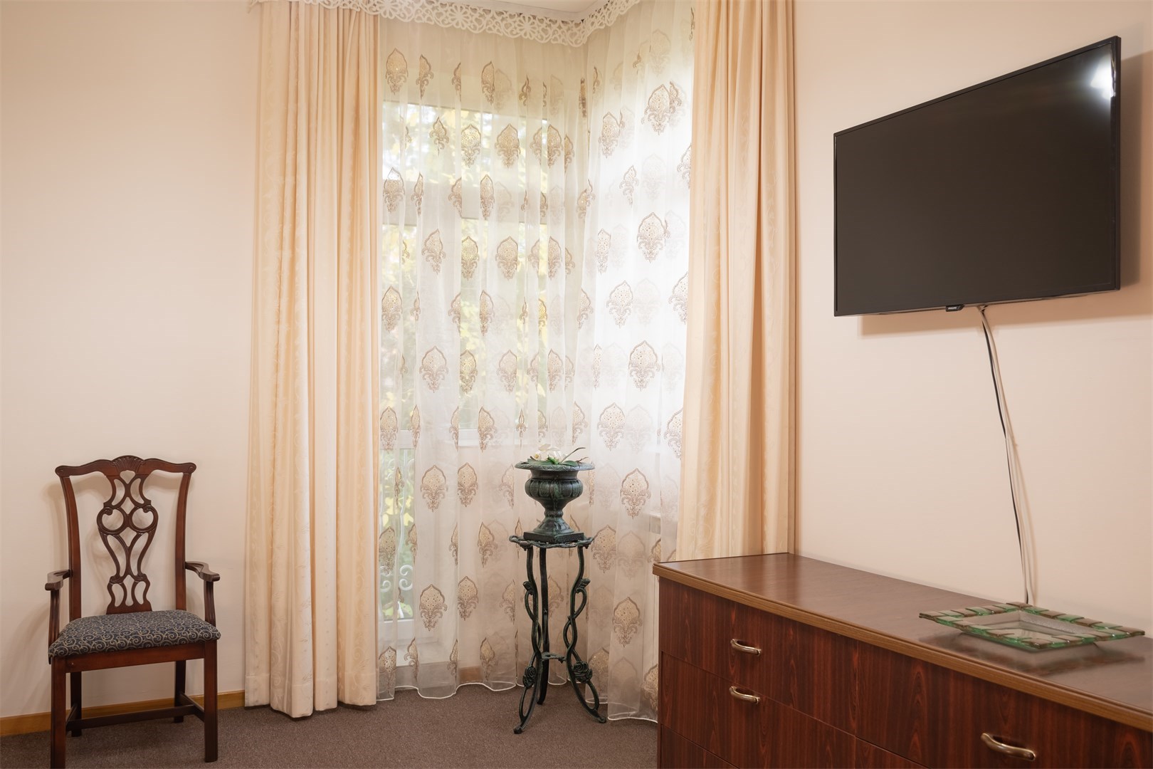 Стандарт семейный 3-комнатный (2-я территория) в Октябрьский