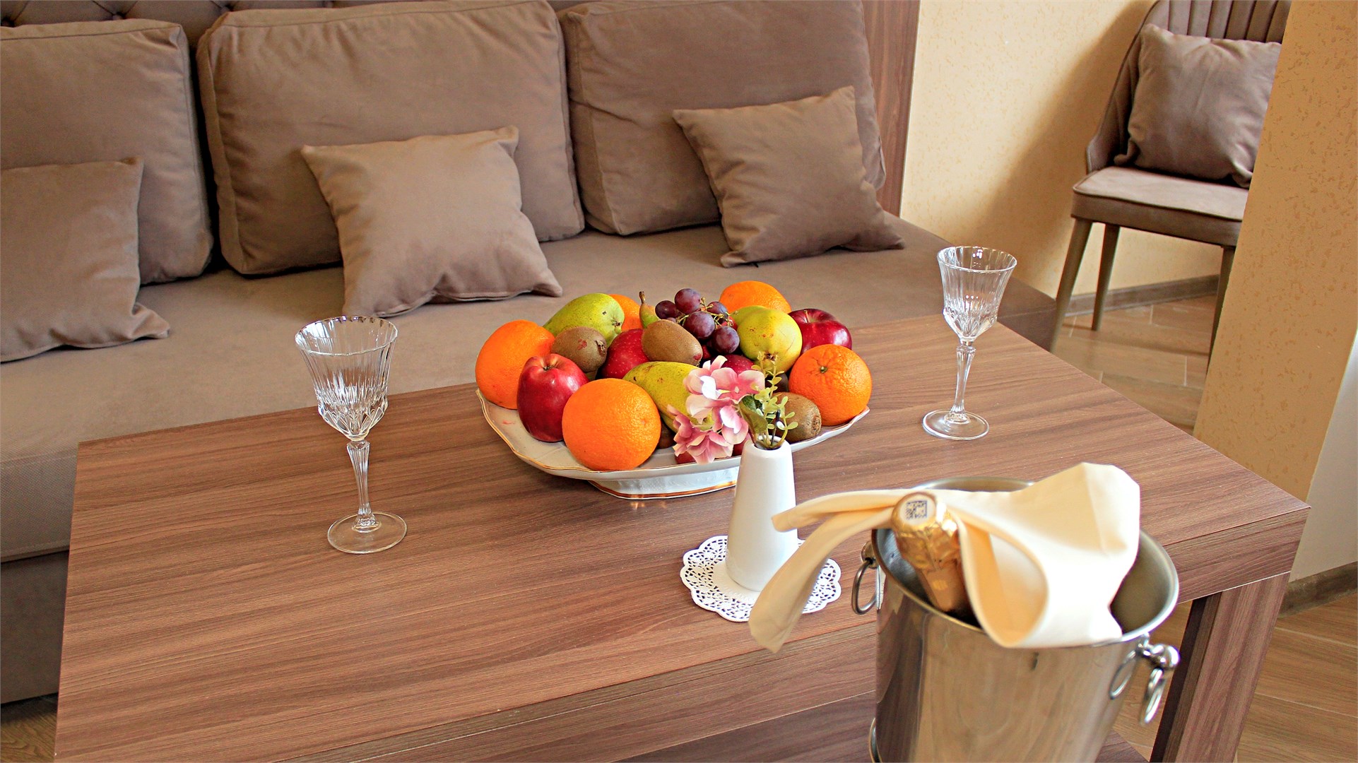 Однокомнатный Апартамент с балконом в Дворец Нарзанов