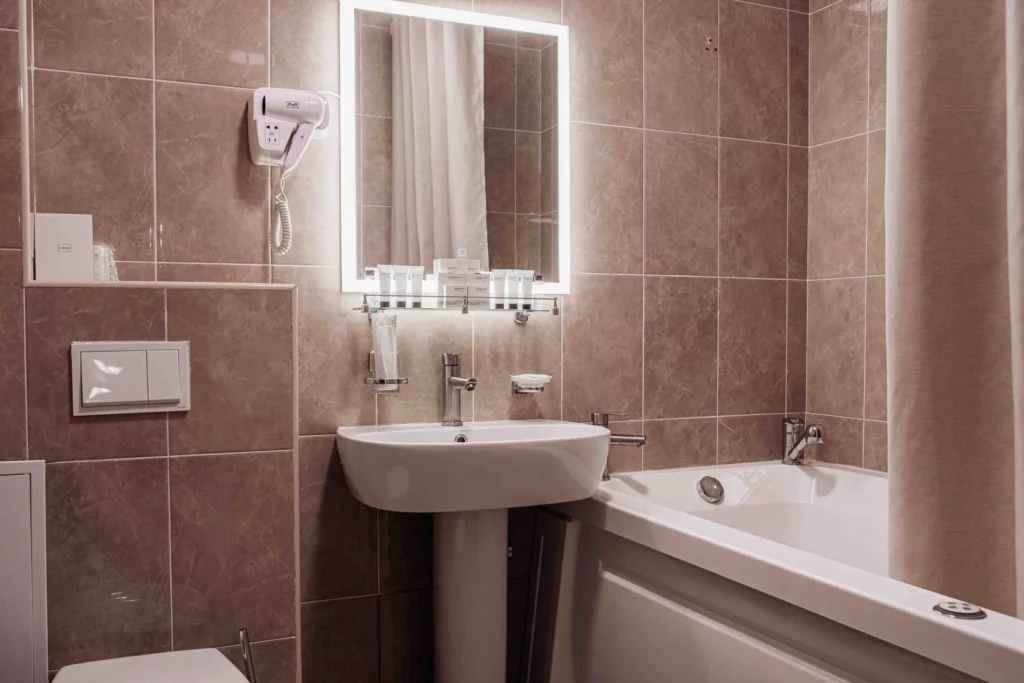 Двухкомнатный Люкс семейный с балконом в Дворец Нарзанов