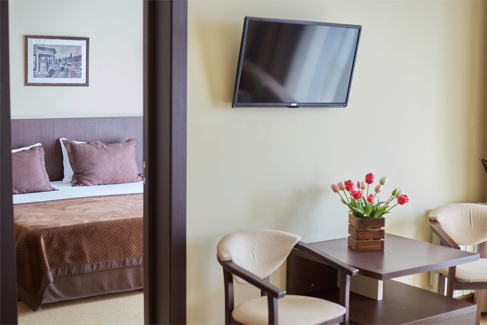 Семейный двухкомнатный в Актёр