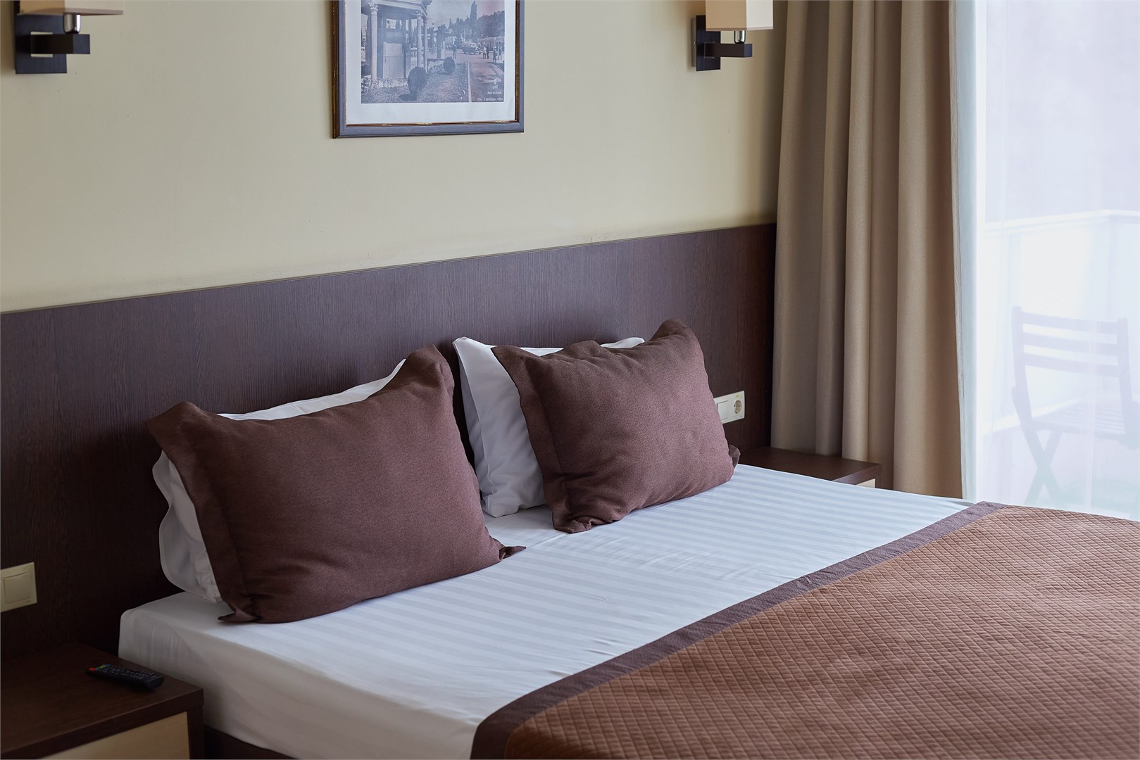 Семейный двухкомнатный в Актёр