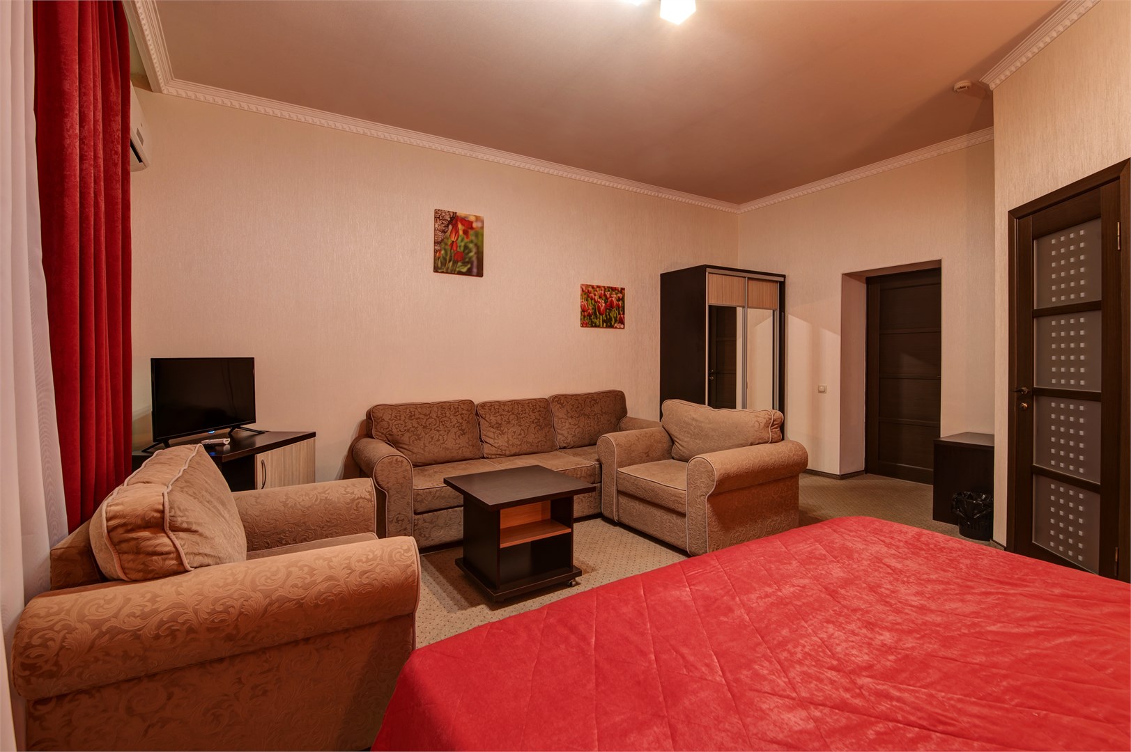 Полулюкс в Павлова поляна