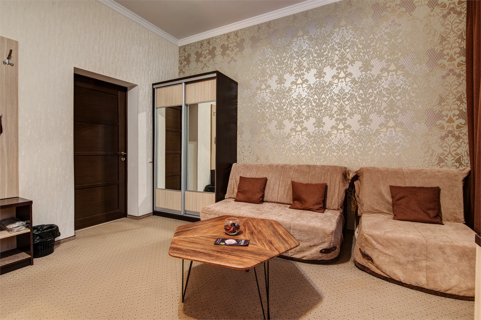 Полулюкс в Павлова поляна