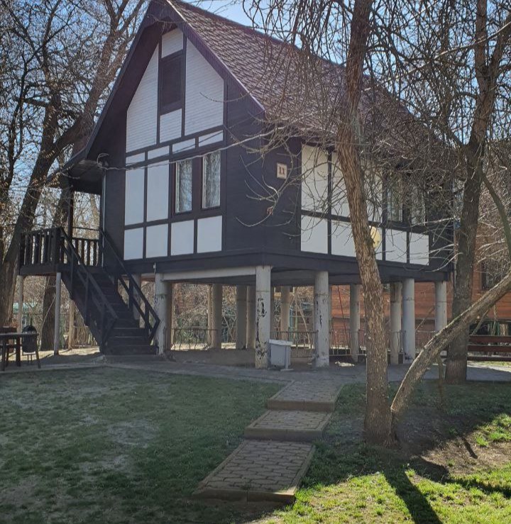 Коттедж № 11 в Дон