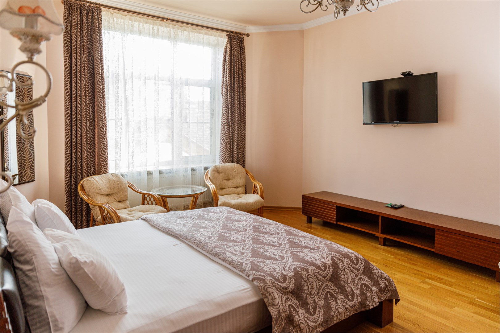 Полулюкс плюс в AvroraSpaHotel