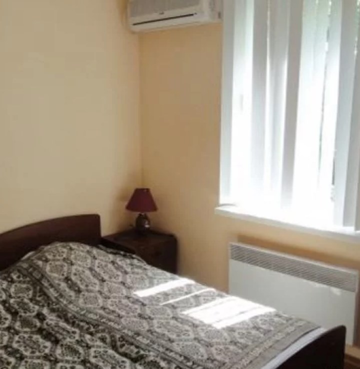 Гостиничный номер в коттедже № 5 (Трёхместный) в Дон