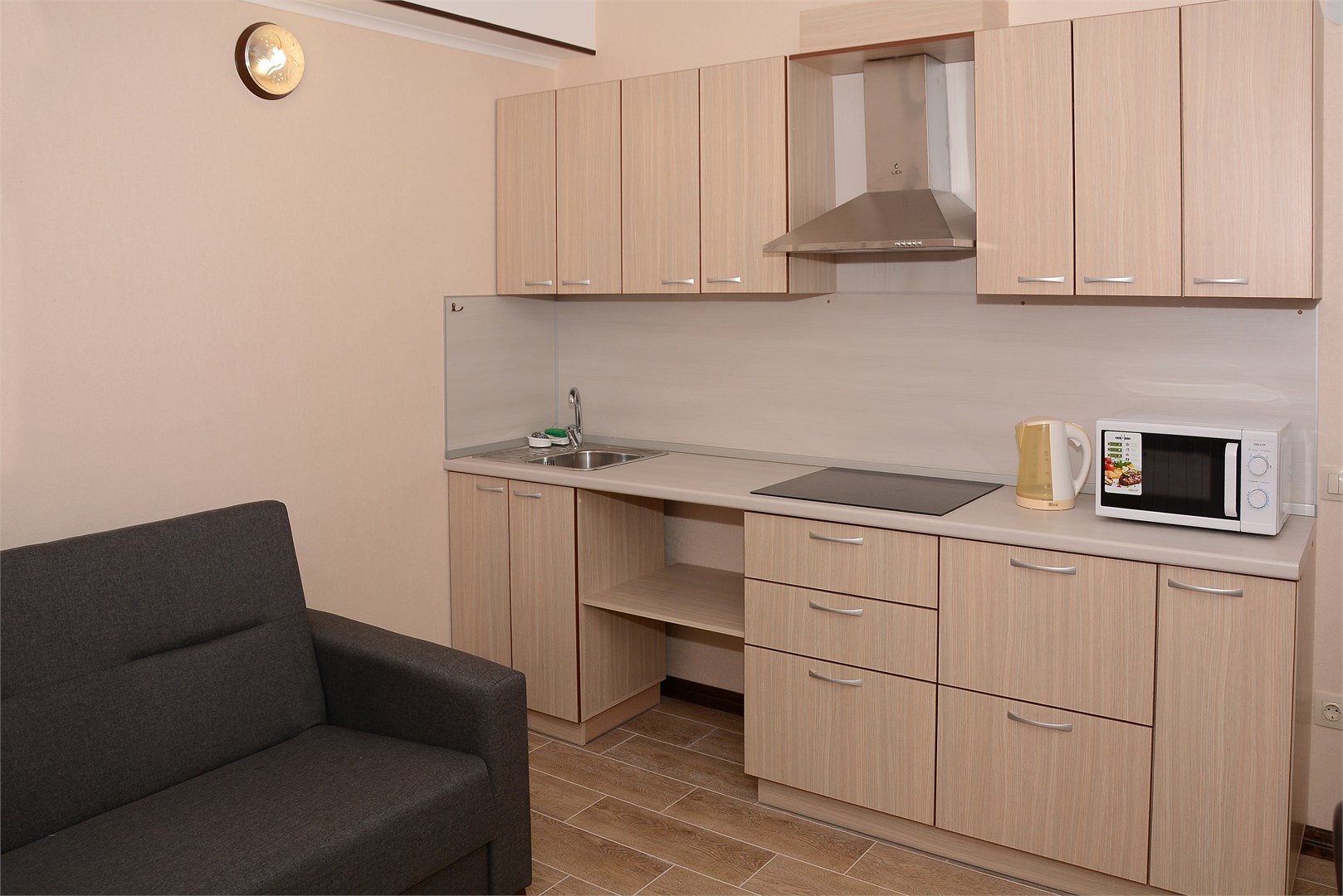 Апартаменты с 1 спальней и кухней в Solar