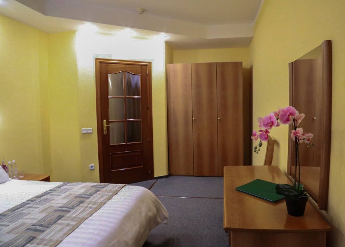 Апартамент с кухней / 2 корпус "Урал" в Десна