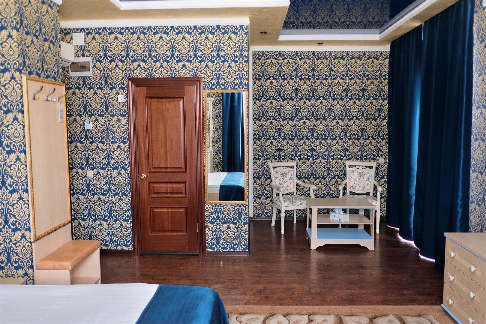 Полу люкс (кровать 160) в Амур