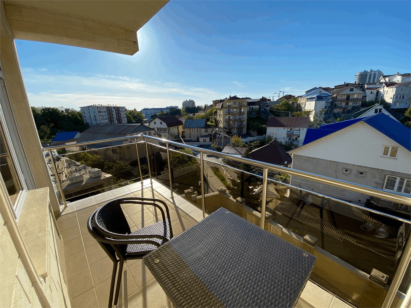 Де-Люкс с панорамными окнами в Черноморская Звезда