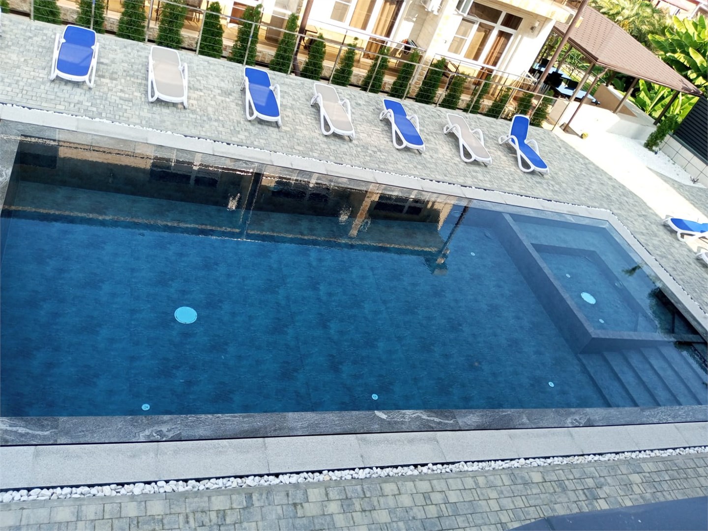 Де-Люкс с панорамными окнами в Черноморская Звезда